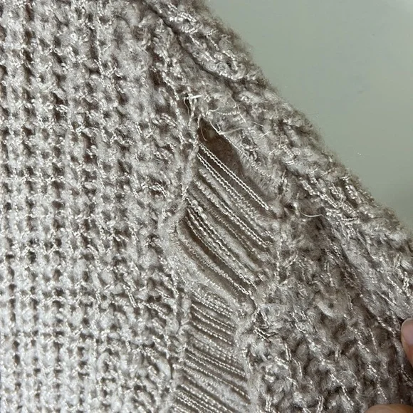 POL Distressed Oversized Mock Neck Sweater Size Medium - Picture 15 of 16